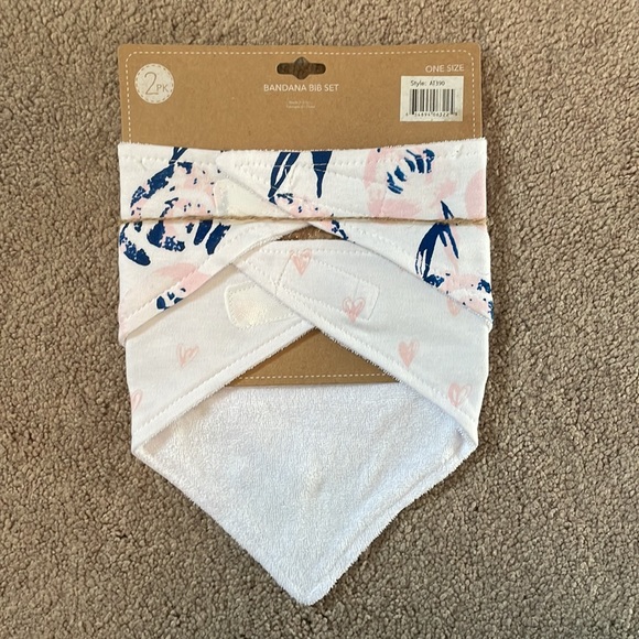 Bib Set. - Picture 2 of 2